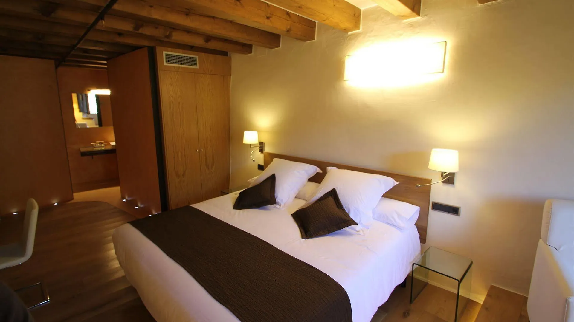 ****  Hotel Can Cuch Canoves Spain